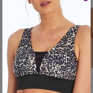 Jessica Simpson Cinder cheetah Elle sports bra NWT size small
